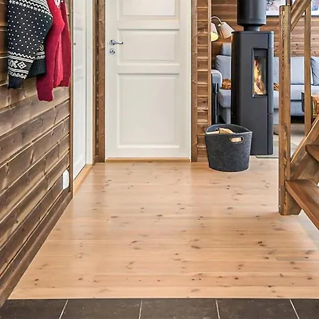 Holiday home 4 Bedroom Amazing In Lillehammer