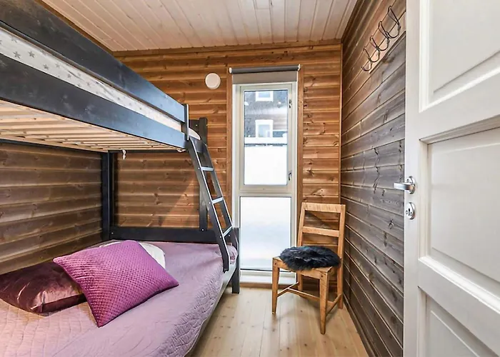 4 Bedroom Amazing In *